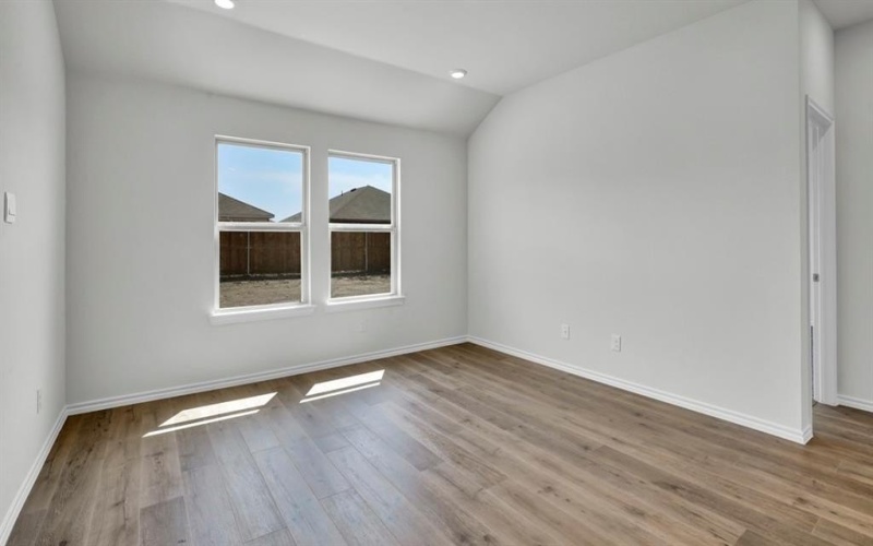 911 Fairbanks Drive, Ennis, TX 75119, 4 Bedrooms Bedrooms, ,2 BathroomsBathrooms,Residential,For Sale,911 Fairbanks Drive,20964774