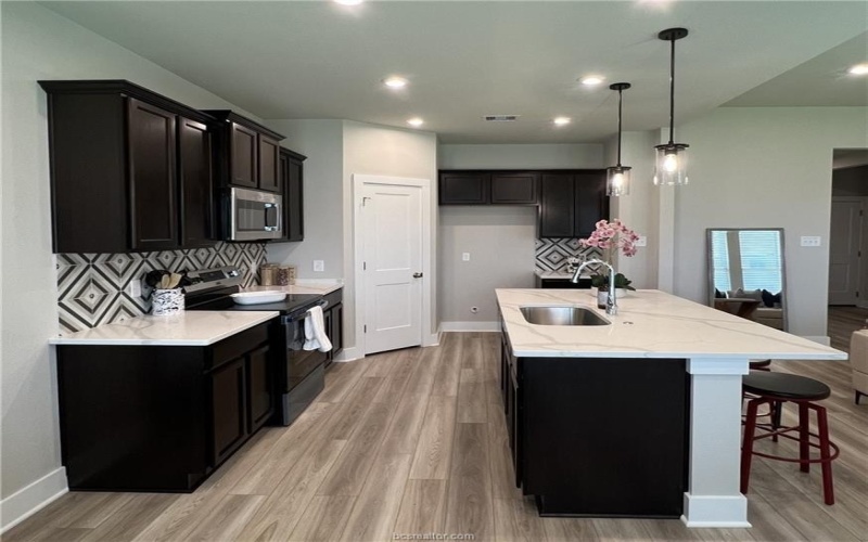 5308 Lyle Place, Bryan, TX 77807, 4 Bedrooms Bedrooms, ,2 BathroomsBathrooms,Residential,For Sale,5308 Lyle Place,25002164