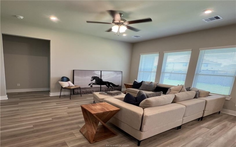 5308 Lyle Place, Bryan, TX 77807, 4 Bedrooms Bedrooms, ,2 BathroomsBathrooms,Residential,For Sale,5308 Lyle Place,25002164