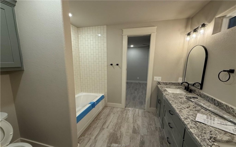 7823 Luke Court, Bryan, TX 77808, 4 Habitaciones Habitaciones , ,3 BañosBaños,Residential,En Venta,7823 Luke Court,0,25002245