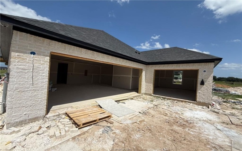 7823 Luke Court, Bryan, TX 77808, 4 Bedrooms Bedrooms, ,3 BathroomsBathrooms,Residential,For Sale,7823 Luke Court,25002245