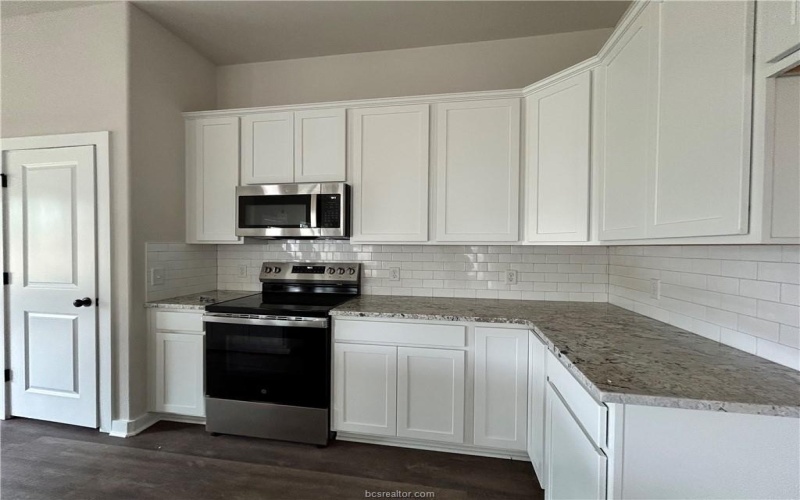2814 Messenger Way, Bryan, TX 77802, 3 Bedrooms Bedrooms, ,2 BathroomsBathrooms,Residential,For Sale,2814 Messenger Way,25002256