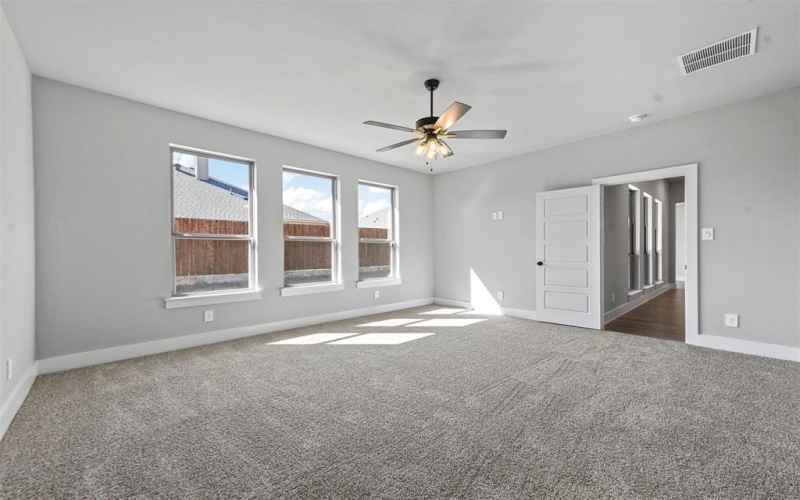 633 Mooney Drive, Saginaw, TX 76179, 4 Bedrooms Bedrooms, ,2 BathroomsBathrooms,Residential,For Sale,633 Mooney Drive,20965177