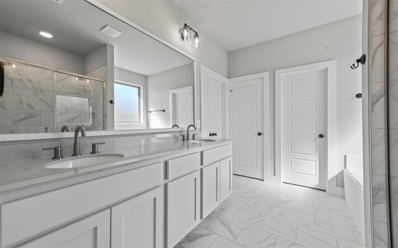 633 Mooney Drive, Saginaw, TX 76179, 4 Bedrooms Bedrooms, ,2 BathroomsBathrooms,Residential,For Sale,633 Mooney Drive,20965177