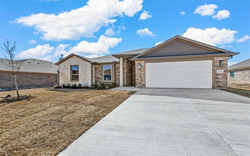 633 Mooney Drive, Saginaw, TX 76179, 4 Bedrooms Bedrooms, ,2 BathroomsBathrooms,Residential,For Sale,633 Mooney Drive,20965177