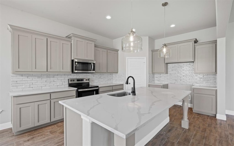 207 Mitchell Drive, Glen Rose, TX 76043, 3 Habitaciones Habitaciones , ,2 BañosBaños,Residential,En Venta,207 Mitchell Drive,20965516