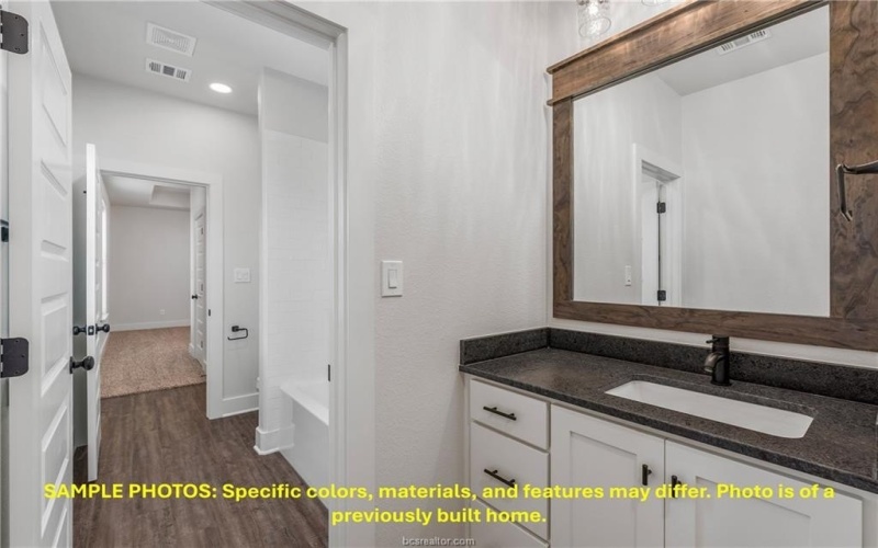 2326 Terrapin Trail, College Station, TX 77845, 4 Habitaciones Habitaciones , ,3 BañosBaños,Residential,En Venta,2326 Terrapin Trail,25002717