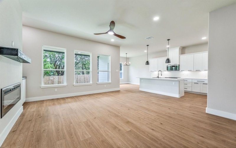 2603 Creek Drive, Granbury, TX 76048, 4 Habitaciones Habitaciones , ,2 BañosBaños,Residential,En Venta,2603 Creek Drive,20956295