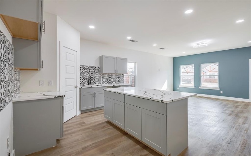 4735 Nome Street, Dallas, TX 75216, 4 Habitaciones Habitaciones , ,2 BañosBaños,Residential,En Venta,4735 Nome Street,20964600
