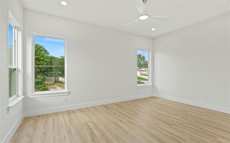 601 S Moore Street, Dallas, TX 75203, 3 Habitaciones Habitaciones , ,2 BañosBaños,Residential,En Venta,601 S Moore Street,20964623