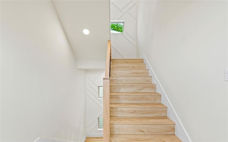 601 S Moore Street, Dallas, TX 75203, 3 Habitaciones Habitaciones , ,2 BañosBaños,Residential,En Venta,601 S Moore Street,20964623