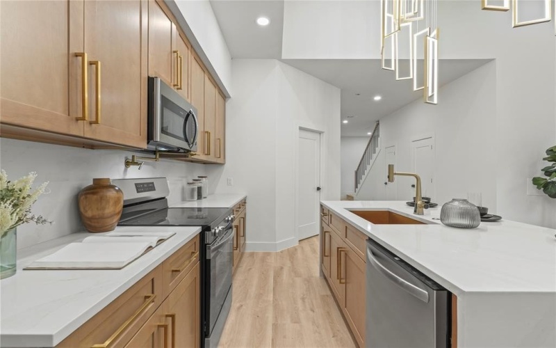 603 S Moore Street, Dallas, TX 75203, 4 Habitaciones Habitaciones , ,2 BañosBaños,Residential,En Venta,603 S Moore Street,20964631