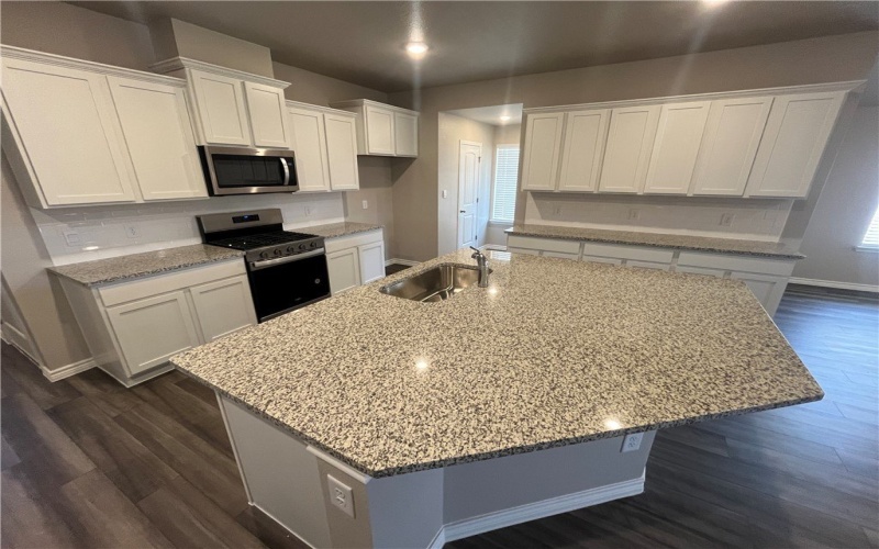 7201 Wilder Lane, Corpus Christi, TX 78414, 4 Bedrooms Bedrooms, ,2 BathroomsBathrooms,Residential,For Sale,7201 Wilder Lane,460456