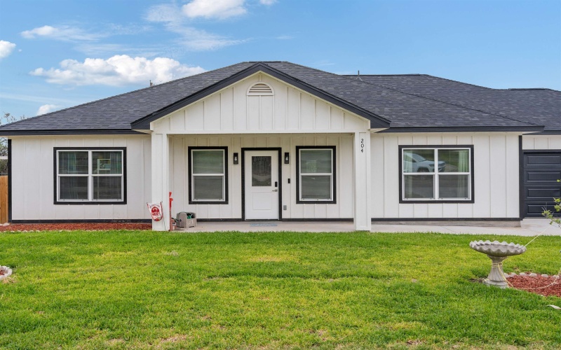 204 Shadow Mountain, Del Rio, TX 78840, 4 Habitaciones Habitaciones , ,3 BañosBaños,Residential,En Venta,204 Shadow Mountain,207164