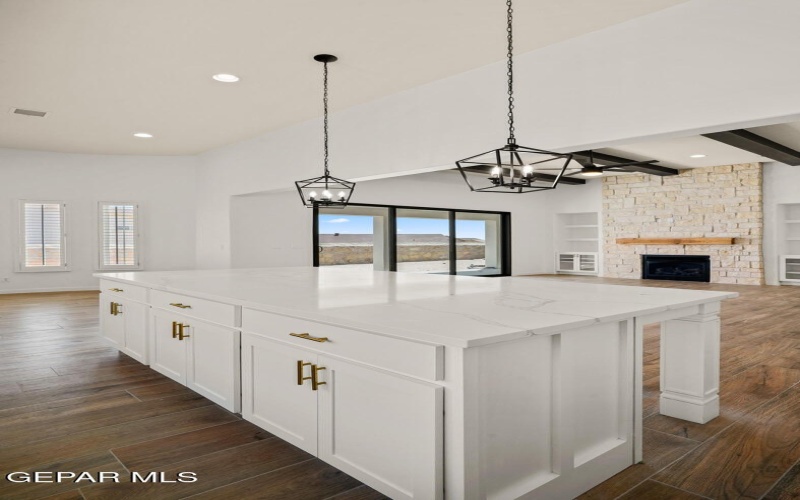 913 Bilton Place, El Paso, TX 79928, 4 Bedrooms Bedrooms, ,2 BathroomsBathrooms,Residential,For Sale,913 Bilton Place,924372