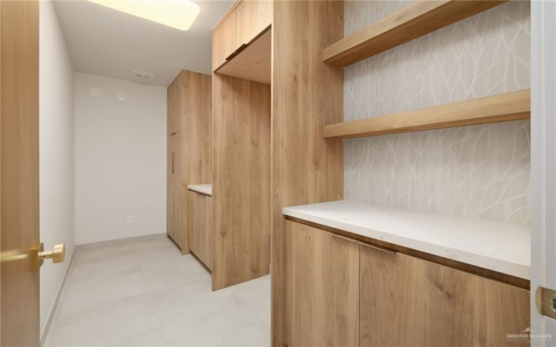 9818 N 24th Lane, McAllen, TX 78504, 4 Bedrooms Bedrooms, ,3 BathroomsBathrooms,Residential,For Sale,9818 N 24th Lane,0,473381