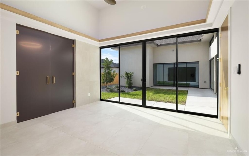 9818 N 24th Lane, McAllen, TX 78504, 4 Bedrooms Bedrooms, ,3 BathroomsBathrooms,Residential,For Sale,9818 N 24th Lane,0,473381