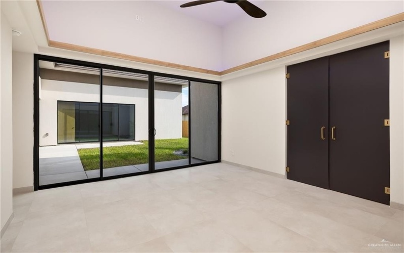 9818 N 24th Lane, McAllen, TX 78504, 4 Bedrooms Bedrooms, ,3 BathroomsBathrooms,Residential,For Sale,9818 N 24th Lane,0,473381