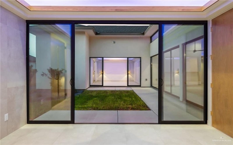 9818 N 24th Lane, McAllen, TX 78504, 4 Bedrooms Bedrooms, ,3 BathroomsBathrooms,Residential,For Sale,9818 N 24th Lane,0,473381