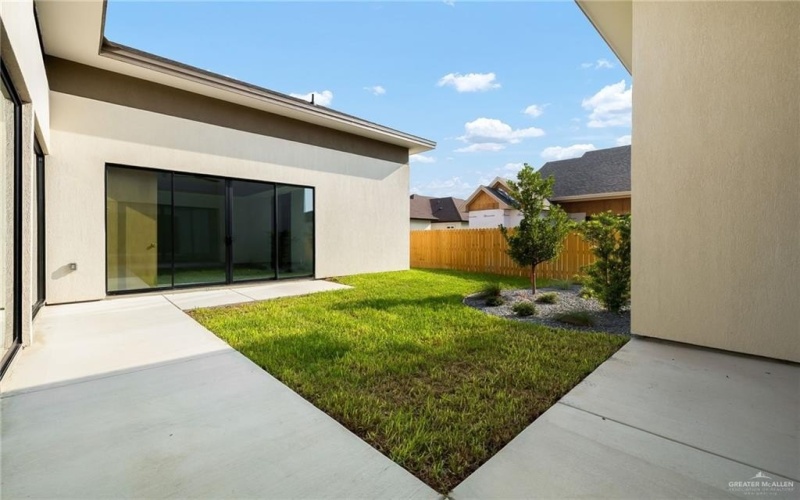 9818 N 24th Lane, McAllen, TX 78504, 4 Bedrooms Bedrooms, ,3 BathroomsBathrooms,Residential,For Sale,9818 N 24th Lane,0,473381