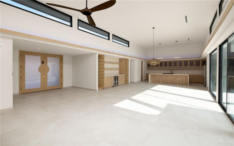 9818 N 24th Lane, McAllen, TX 78504, 4 Bedrooms Bedrooms, ,3 BathroomsBathrooms,Residential,For Sale,9818 N 24th Lane,0,473381