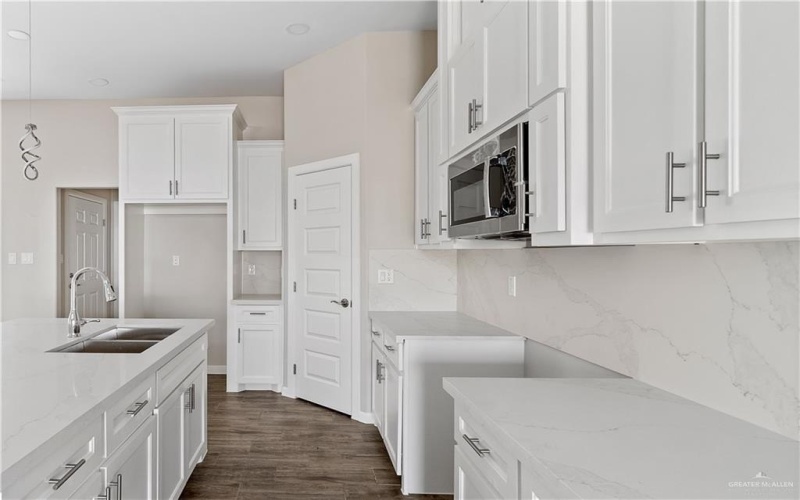 820 W Sycamore Avenue, Mission, TX 78573, 3 Habitaciones Habitaciones , ,2 BañosBaños,Residential,En Venta,820 W Sycamore Avenue,473465