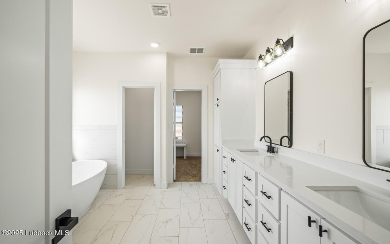 9425 County Rd 5330, Shallowater, TX 79363, 3 Habitaciones Habitaciones , ,2 BañosBaños,Residential,En Venta,9425 County Rd 5330,202556127