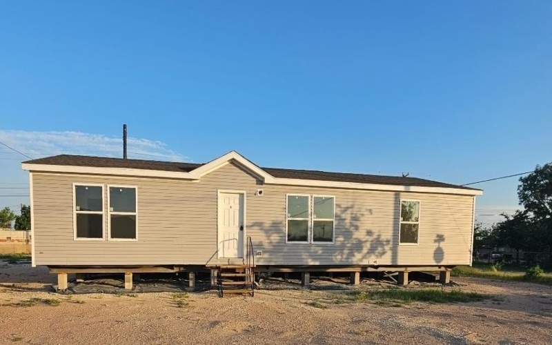 502 E 7th St, McCamey, TX 79752, 3 Bedrooms Bedrooms, ,2 BathroomsBathrooms,Residential,For Sale,502 E 7th St,160861