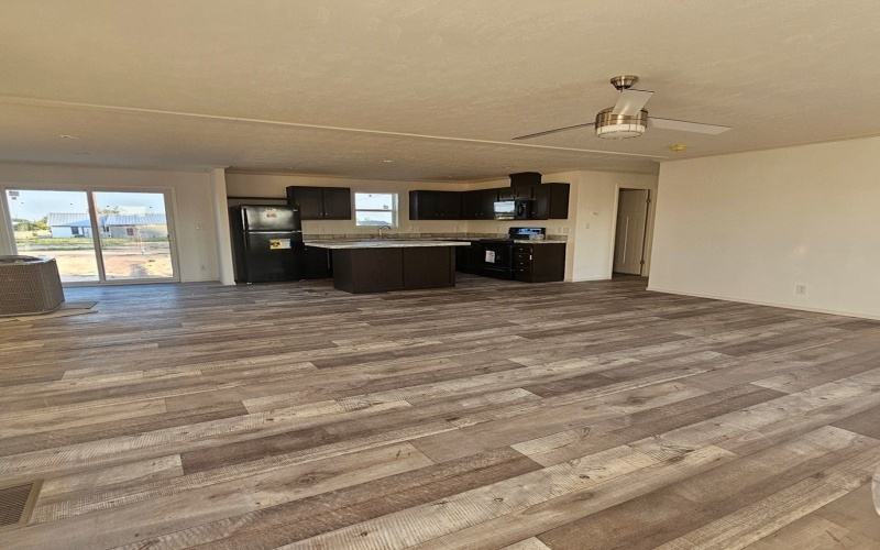 502 E 7th St, McCamey, TX 79752, 3 Bedrooms Bedrooms, ,2 BathroomsBathrooms,Residential,For Sale,502 E 7th St,160861