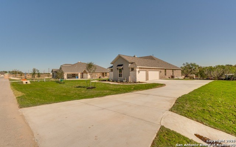 5014 Estates Oak Way, San Antonio, TX 78263, 4 Bedrooms Bedrooms, ,3 BathroomsBathrooms,Residential,For Sale,5014 Estates Oak Way,1874729