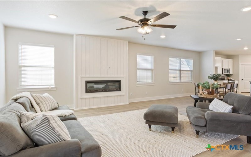 2017 Stillwell Street, Nolanville, TX 76559, 4 Habitaciones Habitaciones , ,2 BañosBaños,Residential,En Venta,2017 Stillwell Street,0,582807