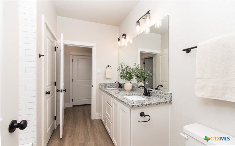 2017 Stillwell Street, Nolanville, TX 76559, 4 Habitaciones Habitaciones , ,2 BañosBaños,Residential,En Venta,2017 Stillwell Street,0,582807