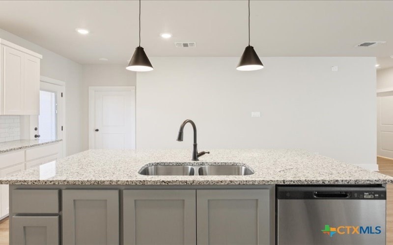 2017 Stillwell Street, Nolanville, TX 76559, 4 Habitaciones Habitaciones , ,2 BañosBaños,Residential,En Venta,2017 Stillwell Street,0,582807