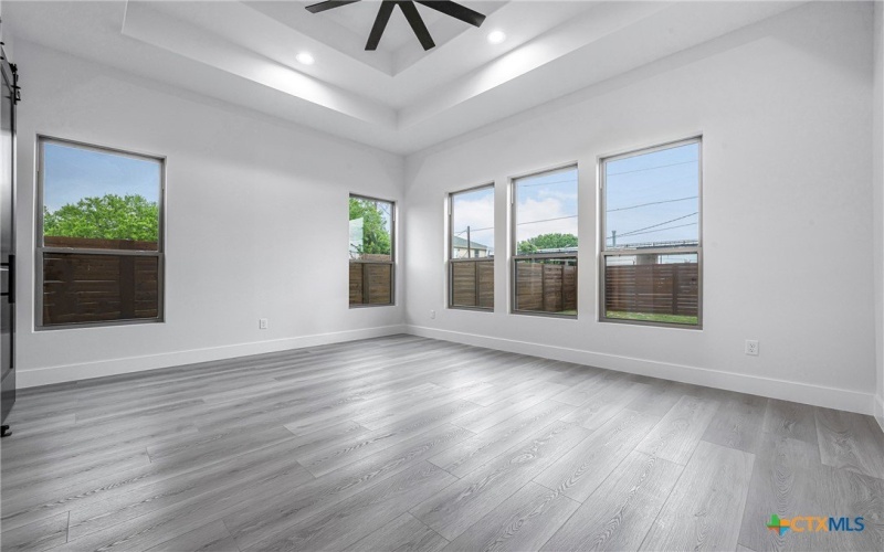 303 W Lane Ave, Manor, TX 78653, 4 Habitaciones Habitaciones , ,3 BañosBaños,Residential,En Venta,303 W Lane Ave,0,583057