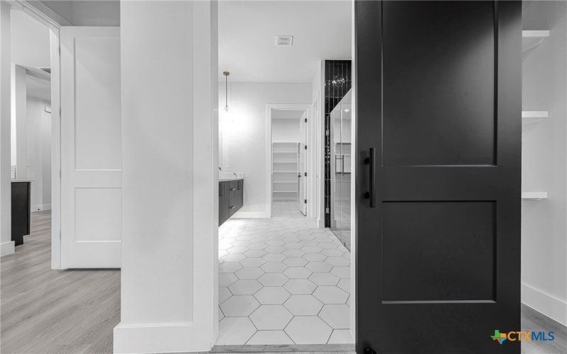 303 W Lane Ave, Manor, TX 78653, 4 Habitaciones Habitaciones , ,3 BañosBaños,Residential,En Venta,303 W Lane Ave,0,583057