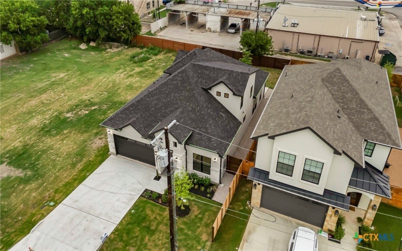 303 W Lane Ave, Manor, TX 78653, 4 Habitaciones Habitaciones , ,3 BañosBaños,Residential,En Venta,303 W Lane Ave,0,583057
