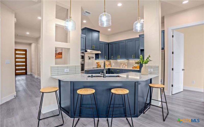 303 W Lane Ave, Manor, TX 78653, 4 Habitaciones Habitaciones , ,3 BañosBaños,Residential,En Venta,303 W Lane Ave,0,583057