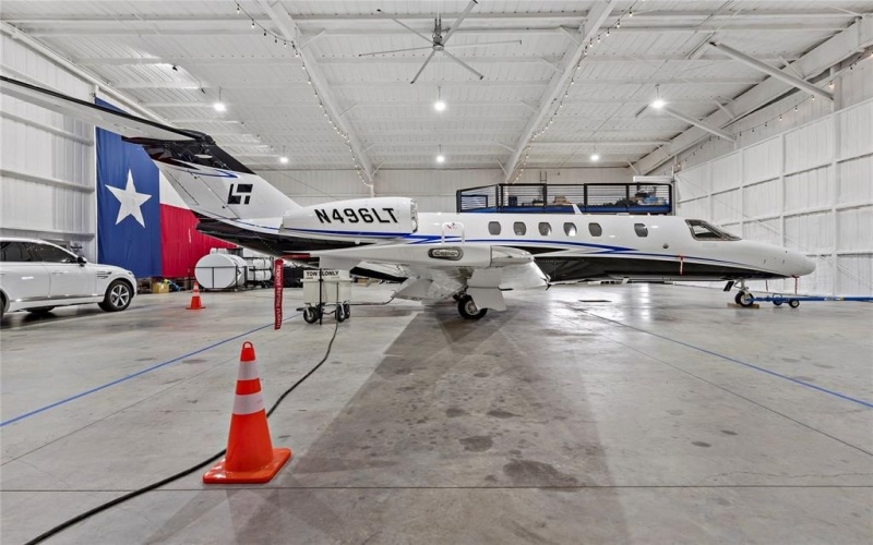 6700 Collier Drive #Hangar 4, Paris, TX 75462, ,Commercial Sale,For Sale,6700 Collier Drive,0,20962309