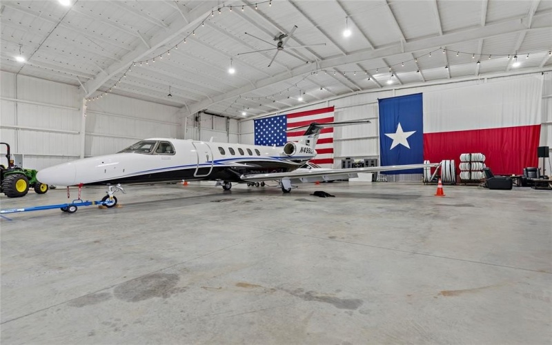 6700 Collier Drive #Hangar 4, Paris, TX 75462, ,Commercial Sale,For Sale,6700 Collier Drive,0,20962309