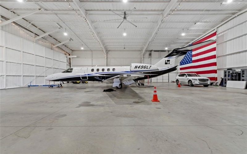 6700 Collier Drive #Hangar 4, Paris, TX 75462, ,Commercial Sale,For Sale,6700 Collier Drive,0,20962309