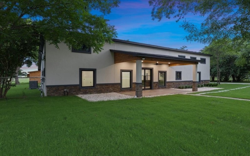 1215 E Stegall Road, Robinson, TX 76706, 4 Habitaciones Habitaciones , ,5 BañosBaños,Residential,En Venta,1215 E Stegall Road,20963056