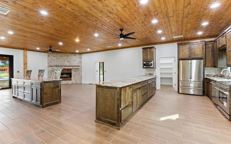 1215 E Stegall Road, Robinson, TX 76706, 4 Habitaciones Habitaciones , ,5 BañosBaños,Residential,En Venta,1215 E Stegall Road,20963056