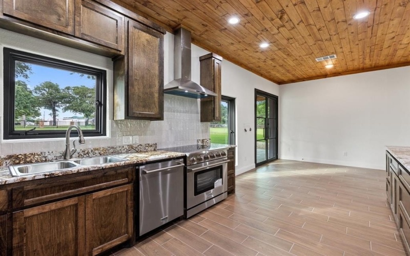 1215 E Stegall Road, Robinson, TX 76706, 4 Habitaciones Habitaciones , ,5 BañosBaños,Residential,En Venta,1215 E Stegall Road,20963056