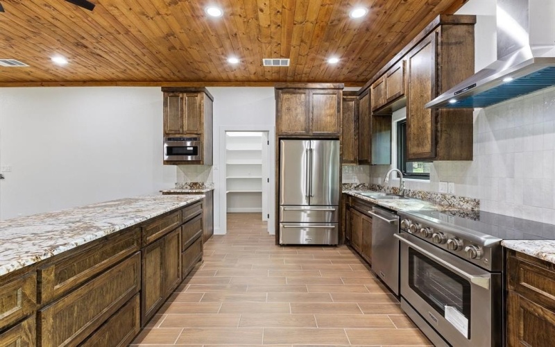 1215 E Stegall Road, Robinson, TX 76706, 4 Habitaciones Habitaciones , ,5 BañosBaños,Residential,En Venta,1215 E Stegall Road,20963056