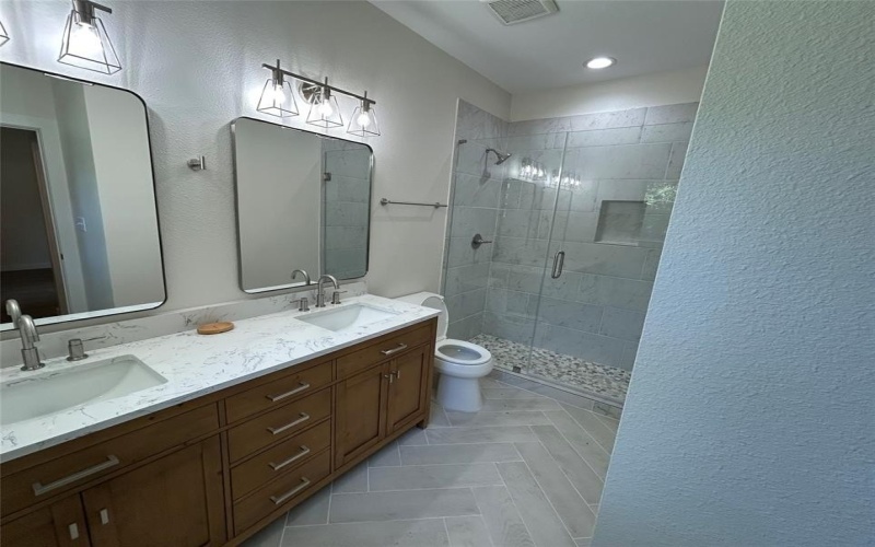 622 E Woodard Street, Denison, TX 75021, 3 Bedrooms Bedrooms, ,2 BathroomsBathrooms,Residential,For Sale,622 E Woodard Street,0,20963392