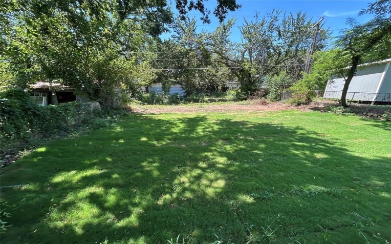 622 E Woodard Street, Denison, TX 75021, 3 Bedrooms Bedrooms, ,2 BathroomsBathrooms,Residential,For Sale,622 E Woodard Street,0,20963392