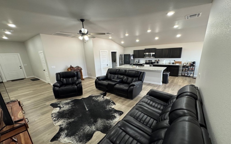 506 Panhandle Drive, Odessa, TX 79765, 3 Habitaciones Habitaciones , ,2 BañosBaños,Residential,En Venta,506 Panhandle Drive,160873