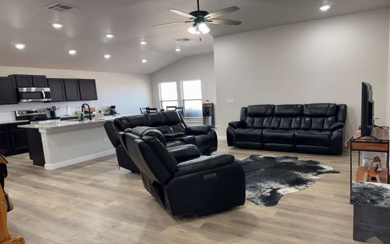 506 Panhandle Drive, Odessa, TX 79765, 3 Habitaciones Habitaciones , ,2 BañosBaños,Residential,En Venta,506 Panhandle Drive,160873