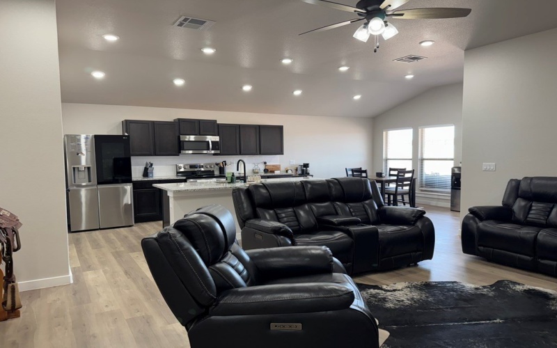 506 Panhandle Drive, Odessa, TX 79765, 3 Habitaciones Habitaciones , ,2 BañosBaños,Residential,En Venta,506 Panhandle Drive,160873