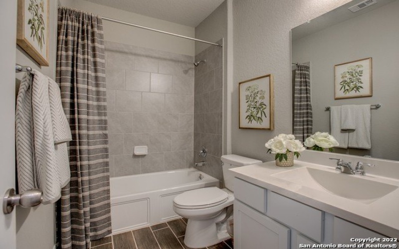 4208 Hampshire Way, San Antonio, TX 78245, 4 Bedrooms Bedrooms, ,3 BathroomsBathrooms,Residential,For Sale,4208 Hampshire Way,1874909